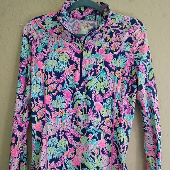 Lilly Pulitzer Tops - Lilly Pulitzer Luxletic Justine Pullover - Large